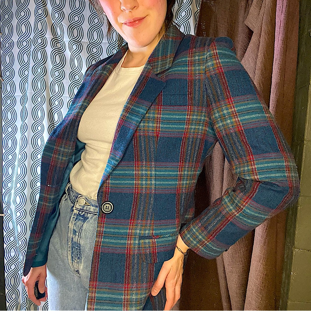 vintage Pendleton blue plaid blazer 100% virgin wool — lined Made in USA size 6P